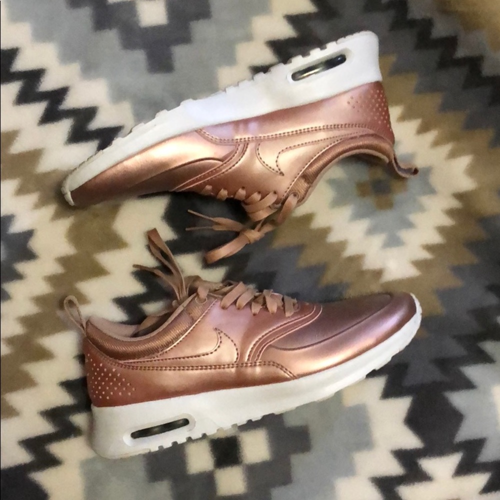 Rosegold Air Max Thea Size 5.5